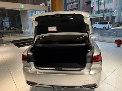 2025 Lexus LS500h Executive