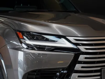 2025 Lexus LX 500d Limited 3.3DT 10AT 4WD 7 Seater Diesel for export from Japan