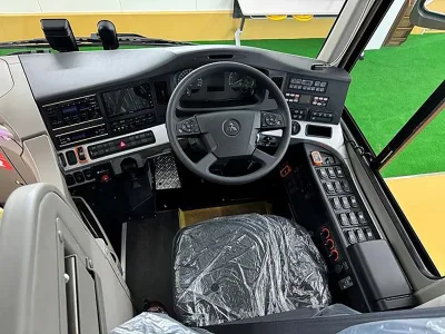 2025 MITSUBISHI FUSO AERO QUEEN HI-DECKER 46 Seater for export from Japan