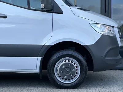 2025 Mercedes-Benz Sprinter 519 ELWB Minibus 17 Seater