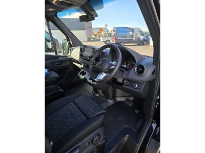 2025 Mercedes-Benz Sprinter 519 ELWB Van 16 seater VIP