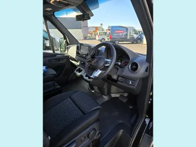 2025 Mercedes-Benz Sprinter 519 Elwb Ss 16 Seater Mini van