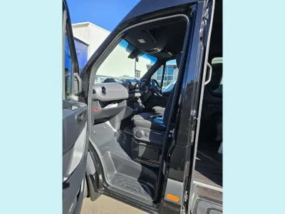 2025 Mercedes-Benz Sprinter 519 Elwb Ss 16 Seater Mini van