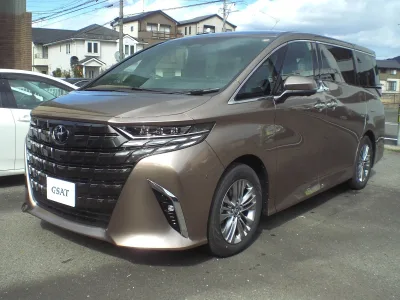 2025 Toyota Alphard for export from Japan