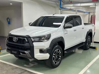 2025 Toyota Hilux for export from Japan