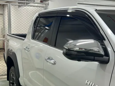 2025 Toyota Hilux Prerunner Double Cab 2.4 High MT