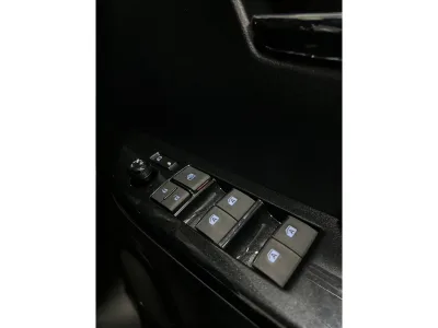 2025 Toyota Hilux Prerunner Double Cab 2.4 High MT