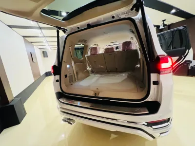 2025 TOYOTA LAND CRUISER 300 ZX 4WD for export from Japan