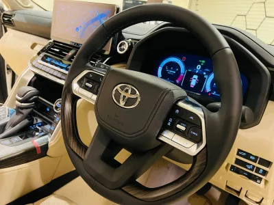 2025 TOYOTA LAND CRUISER 300 ZX 4WD