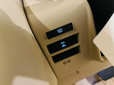 2025 TOYOTA LAND CRUISER 300 ZX 4WD
