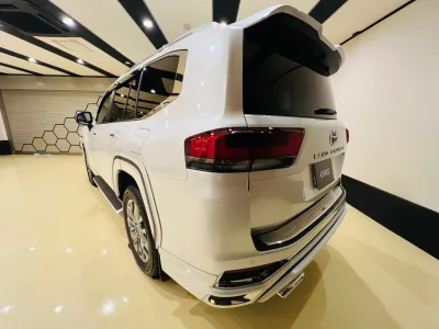 2025 TOYOTA LAND CRUISER 300 ZX 4WD