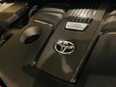 2025 TOYOTA LAND CRUISER 300 ZX 4WD