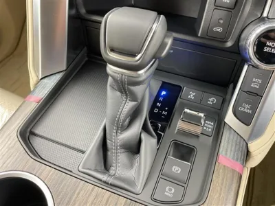 2025 TOYOTA LAND CRUISER 300 ZX 4WD