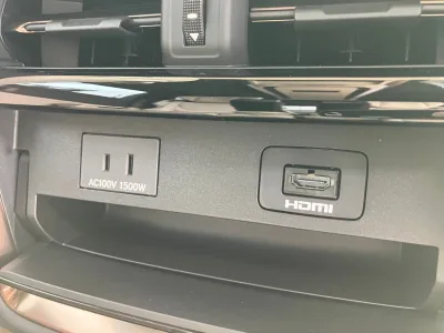 2025 Toyota Alphard Plug-in Hybrid Executive Lounge E-Four 4WD