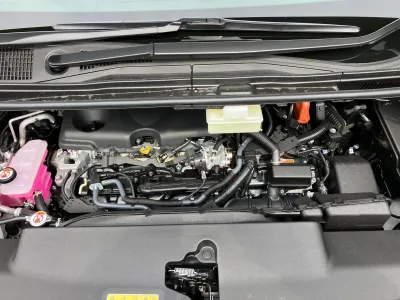 2025 Toyota Alphard Plug-in Hybrid Executive Lounge E-Four 4WD