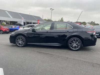 2025 Toyota Camry ZR 2.5P HEV – Hybrid Luxury Sedan for export from Japan