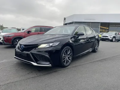 2025 Toyota Camry ZR 2.5P HEV – Hybrid Luxury Sedan