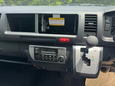 2025 Toyota Hiace Commuter – 2.8 GL Diesel Turbo