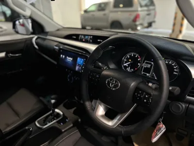 2025 Toyota Hilux Prerunner D-Cab 2.4 MID AT 2x4 for export from Japan