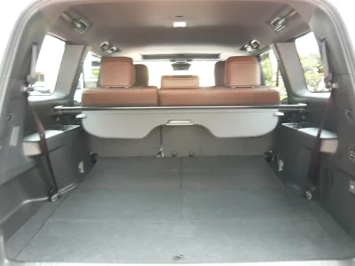 2025 Toyota Land Cruiser 250 2.8 ZX Diesel Turbo for export from Japan