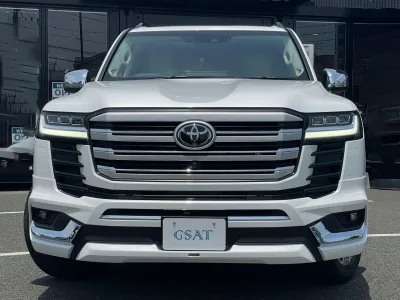 2025 Toyota Land Cruiser 300 ZX 4WD – Luxury Flagship for export from Japan