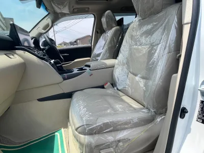 2025 Toyota Land Cruiser 300 ZX 4WD – Luxury Flagship for export from Japan