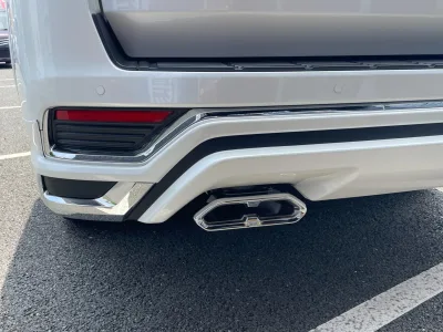 2025 Toyota Land Cruiser 300 ZX 4WD – Luxury Flagship