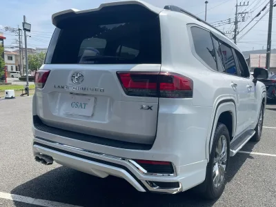 2025 Toyota Land Cruiser 300 ZX 4WD – Luxury Flagship