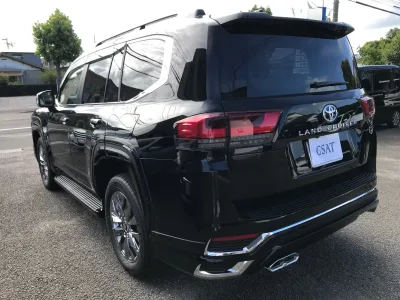2025 Toyota Land Cruiser 300 ZX – BLACK