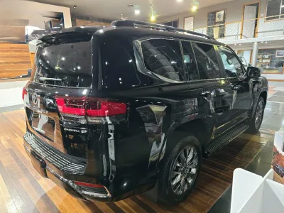2025 Toyota Land Cruiser Sahara ZX (No.J1046) for export from Japan