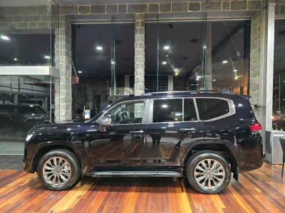 2025 Toyota Land Cruiser Sahara ZX (No.J1046)