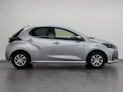 2025 Toyota Yaris cross G grade plugin hybrid