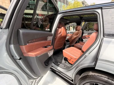2026 Cadillac Vistiq (ELECTRIC VEHICLE) Platinum AWD