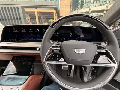 2026 Cadillac Vistiq (ELECTRIC VEHICLE) Platinum AWD