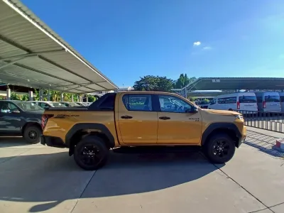 2026 TOYOTA HILUX TRAVO OVERLAND PLUS TOP MODEL PICKUP