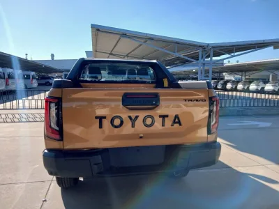 2026 TOYOTA HILUX TRAVO OVERLAND PLUS TOP MODEL PICKUP