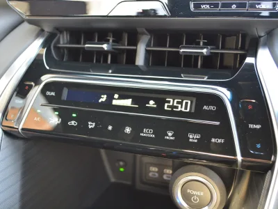 2026 Toyota Harrier 2.5 Hybrid Z for export from Japan