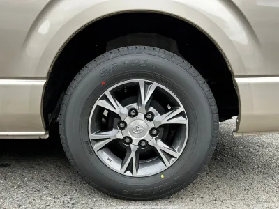 2026 Toyota Hiace 2.7 Grand Cabin 10 Seater for export from Japan
