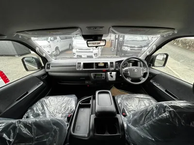 2026 Toyota Hiace 2.7 Grand Cabin 10 Seater for export from Japan