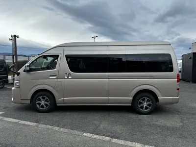 2026 Toyota Hiace 2.7 Grand Cabin 10 Seater