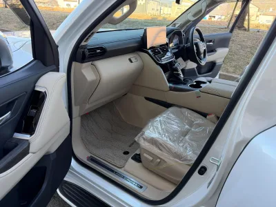 All new 2026 model Toyota Land Cruiser 300 3.5 ZX 7 seater