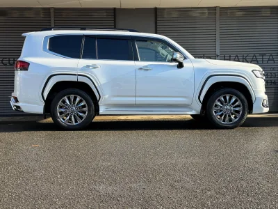 All new 2026 model Toyota Land Cruiser 300 3.5 ZX 7 seater