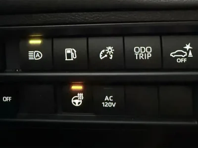 2026 Toyota Tundra / Sequoia Platinum (Hybrid, 4WD, 7 seats)