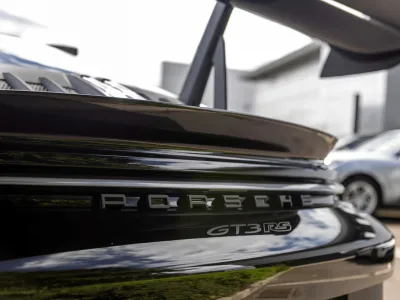 2025 Porsche 911 GT3 RS Coupe (No.114990) for export from Japan