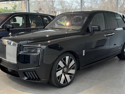 2025 Rolls-Royce Cullinan Black Diamond Series II