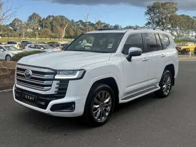 2026 TOYOTA LANDCRUISER LC300 PERFORMANCE HYBRID SAHARA ZX  for export from Japan