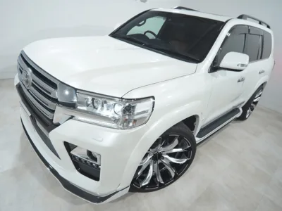 2016 Toyota Land Cruiser 200 4.6 ZX (No.960826) for export from Japan