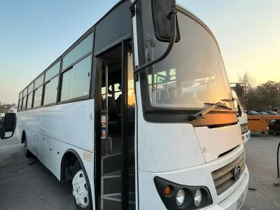 ASHOK LEYLAND BUS 66 Seater 2013 (No-830702) for export from Japan