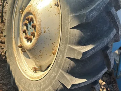 FORD 3000 TRACTOR – EXPORT READY for export from Japan