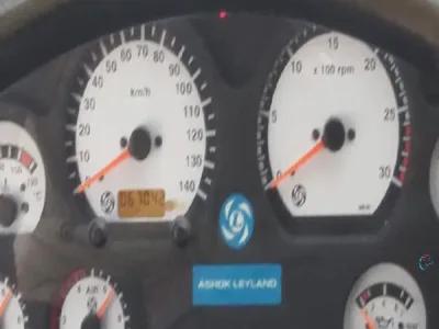 Ashok Leyland Eagle 2014 ( No-830683) for export from Japan
